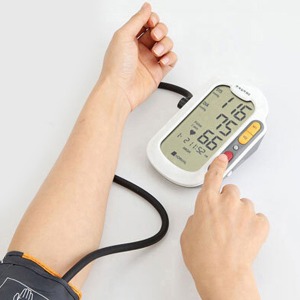 오픈메디칼녹십자MS 팔뚝형 자동혈압계 BPM-656 - 혈압측정기