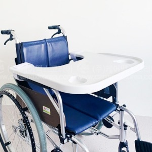 오픈메디칼온맘 휠체어 테이블 식판 OM-WT01